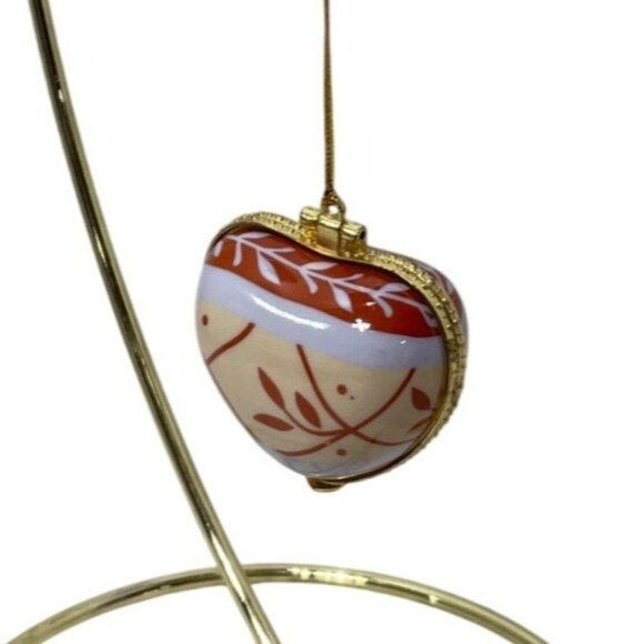 Heart-Shaped Porcelain Ornament With Gold Trim & Display Stand Hinged Keepsake B - Picture 4 of 5